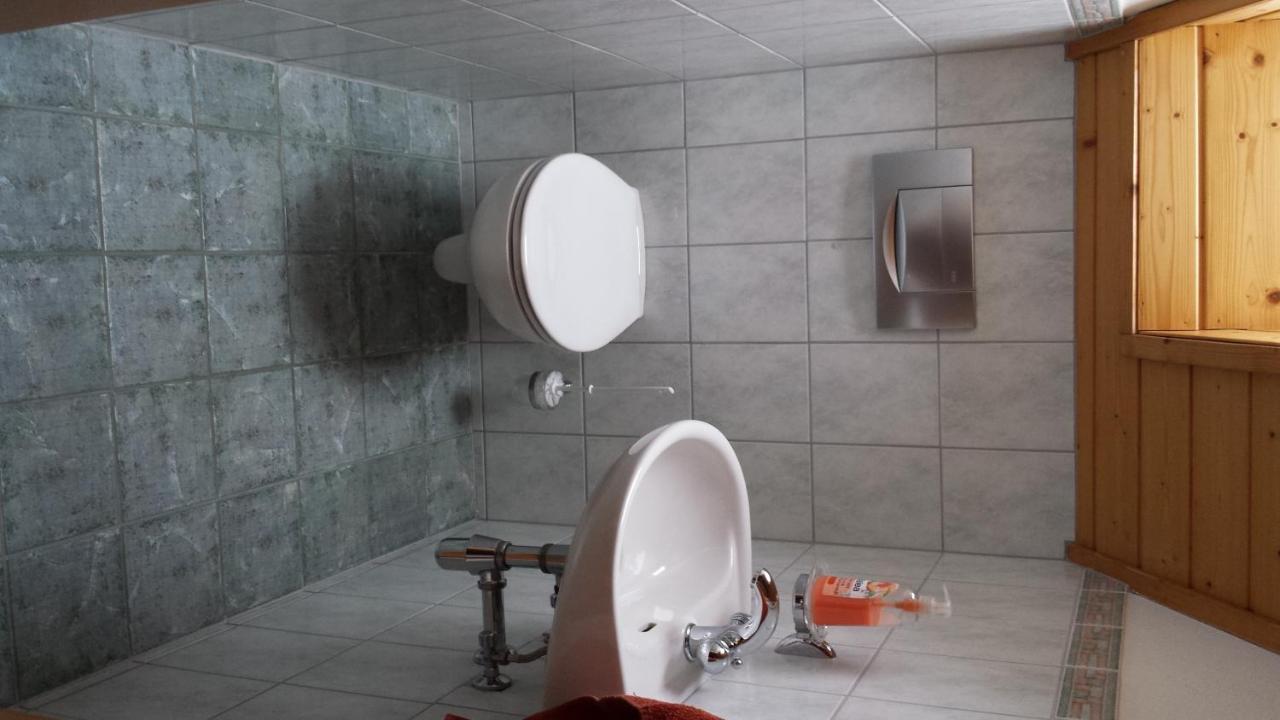 Ferienhaus Schwoerer Rheinhausen Esterno foto