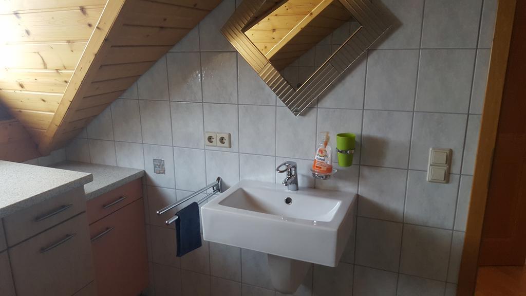 Ferienhaus Schwoerer Rheinhausen Esterno foto